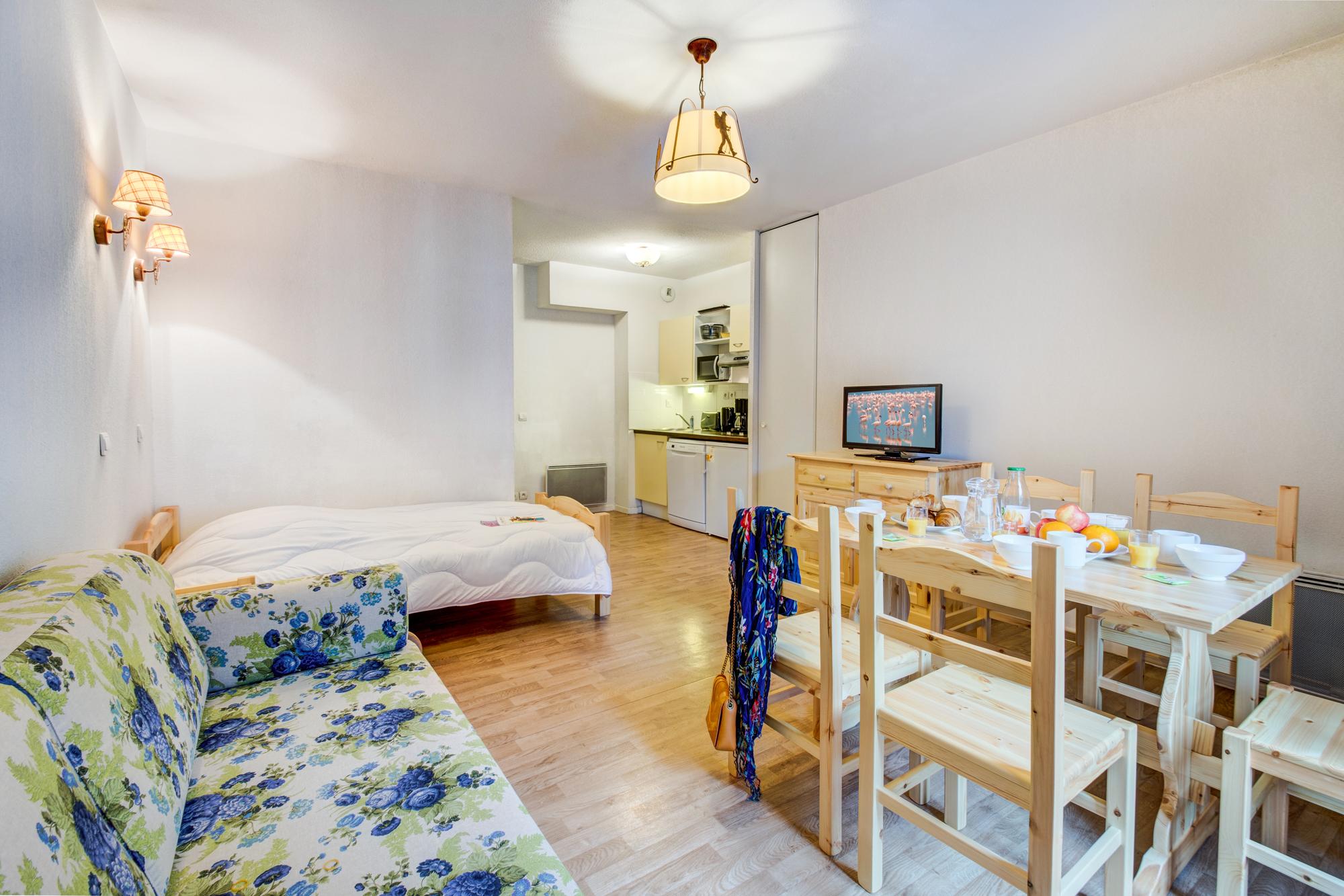 Vacanceole - Residence Illixon Bagnères-de-Luchon Εξωτερικό φωτογραφία